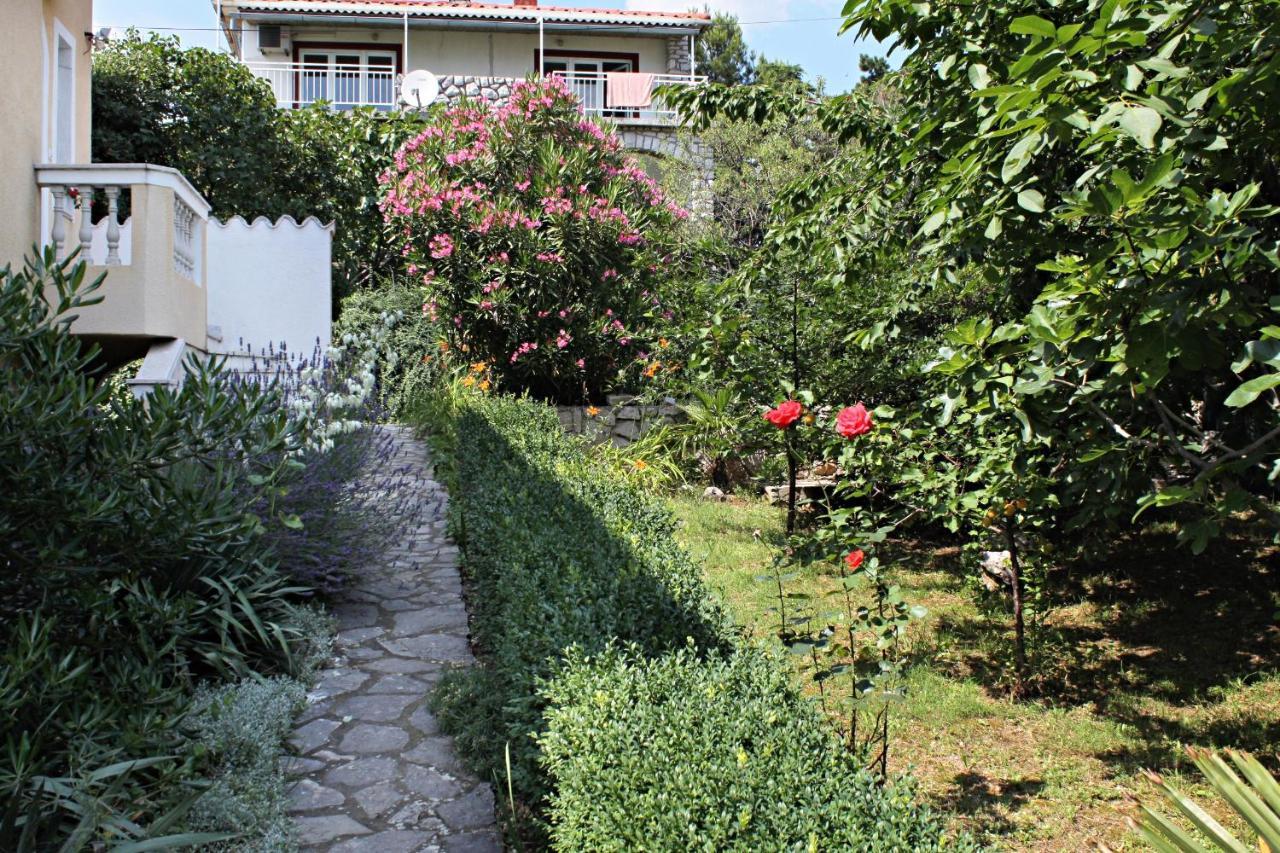 Apartments By The Sea Novi Vinodolski - 5558 Dış mekan fotoğraf